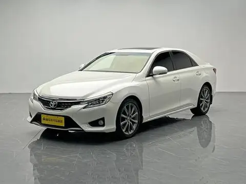 Toyota Reiz 2013