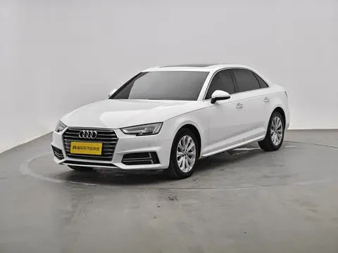 Audi A4L 2019 — фото 1