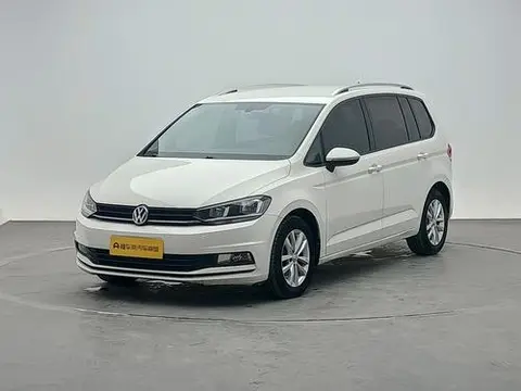 Volkswagen 途安L 2016 — фото 1