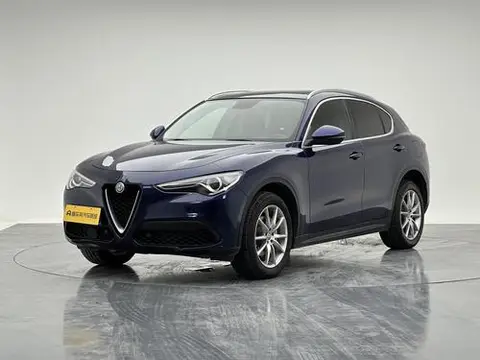 Alfa Romeo Stelvio斯坦维 2017