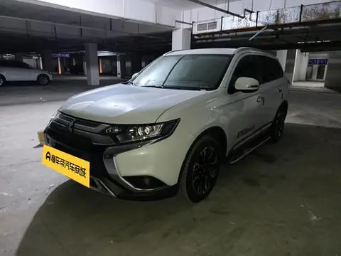 Mitsubishi 欧蓝德 2020