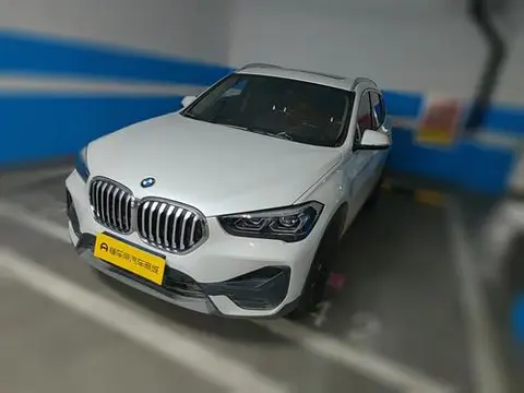BMW X1 2020 — фото 1