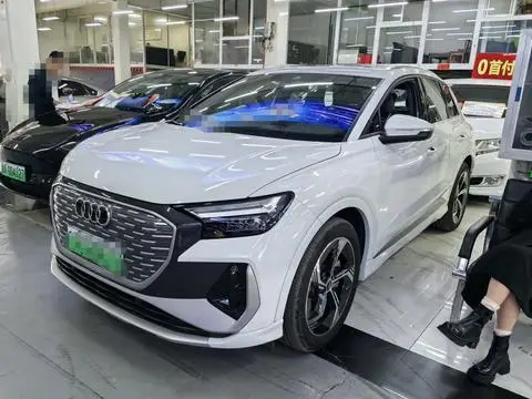 Audi Q4 e-tron 2023