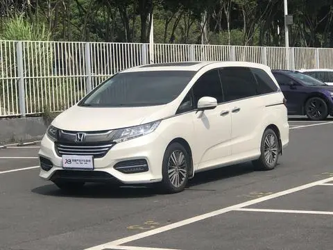 Honda 奥德赛 2018 — фото 1