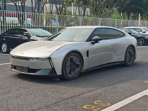 XPeng 小鹏P7 2025