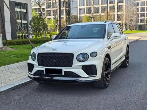 Bentley 添越 2021