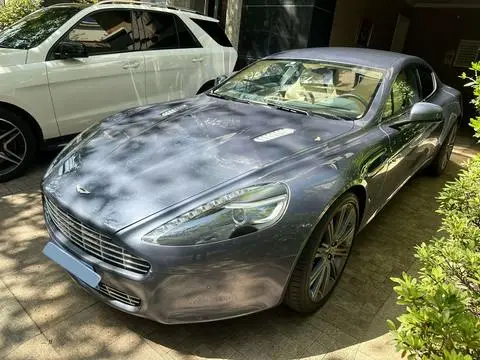 Aston Martin Rapide 2010