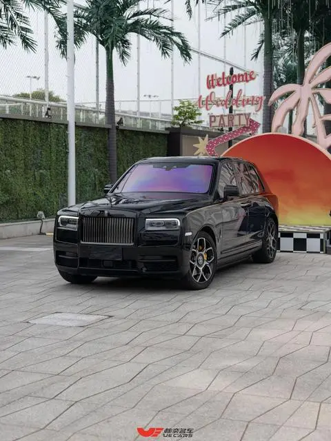 Rolls Royce Cullinan 2024