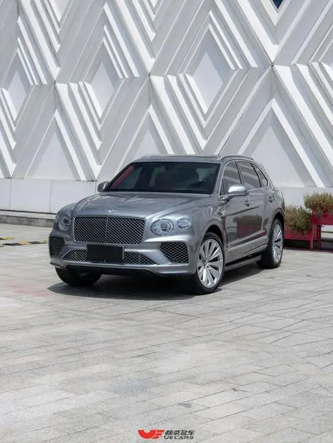 Bentley 添越 2021