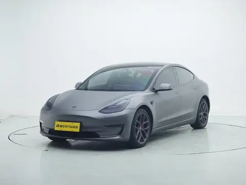 Tesla Model 3 2022
