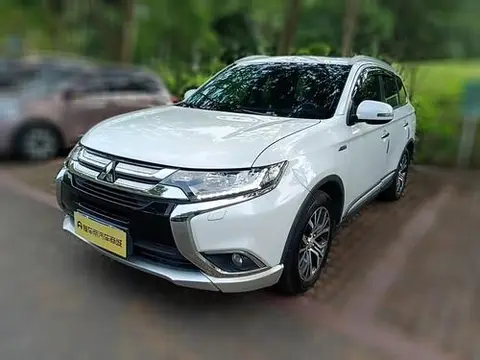 Mitsubishi 欧蓝德 2016