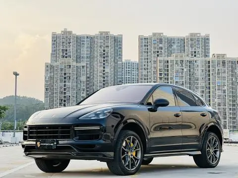 Porsche Cayenne Coupé 2023