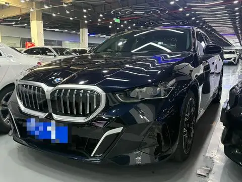 BMW 5 Series 2025