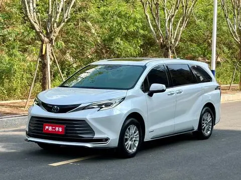 Toyota 赛那 2021