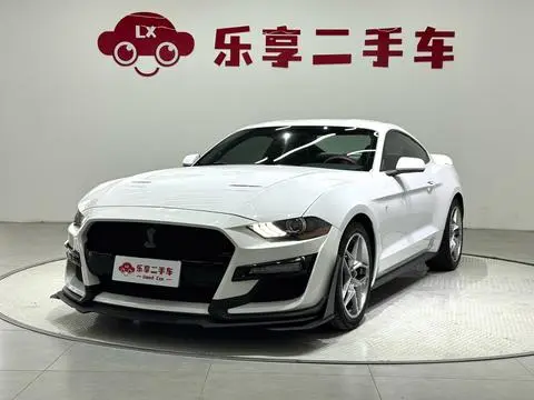 Ford Mustang 2018 — фото 1