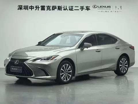 Lexus ES 2021 — фото 1