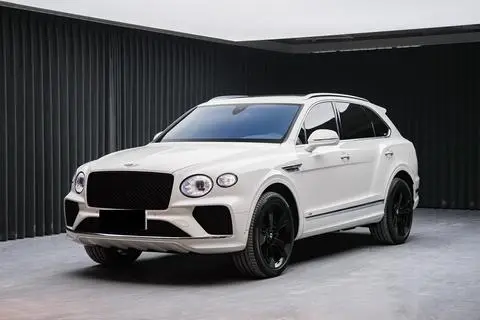 Bentley 添越 2021 — фото 1