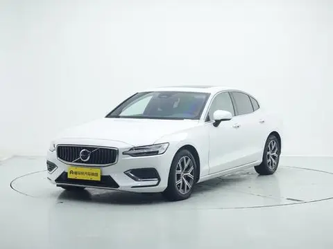 Volvo S60 2023