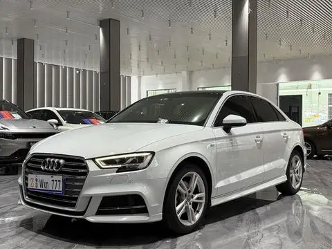 Audi A3 2020 — фото 1