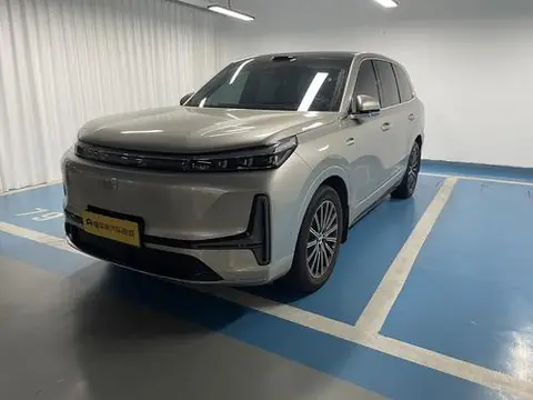 Geely M9 2025