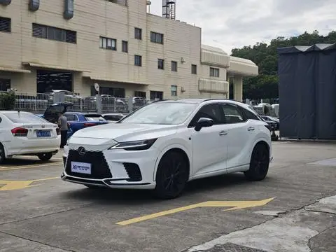 Lexus RX 2023