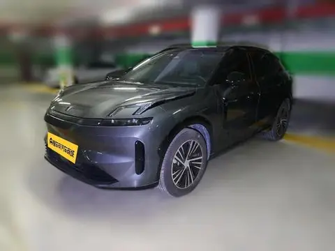 Lynk & Co 08 EM-P 2023