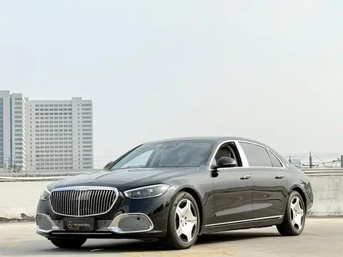 Mercedes-Benz 迈巴赫S-Class 2025