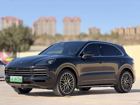 Porsche Cayenne E-Hybrid 2021
