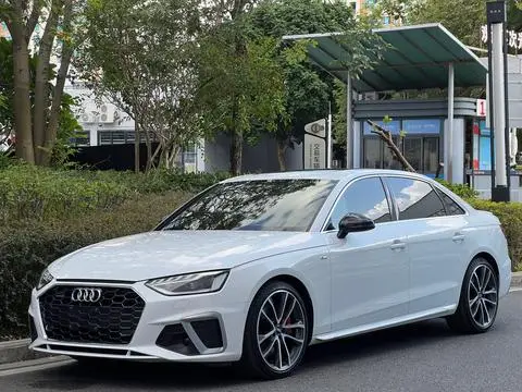 Audi A4L 2020