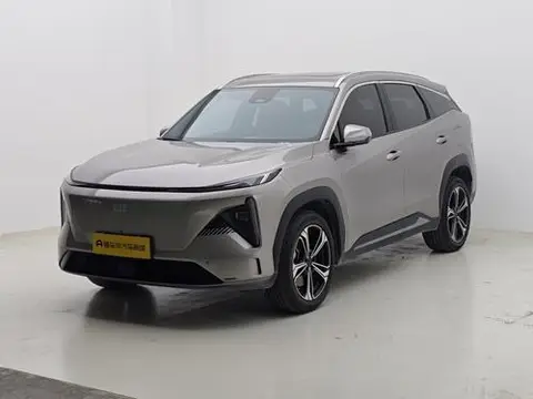 Geely L7 2024
