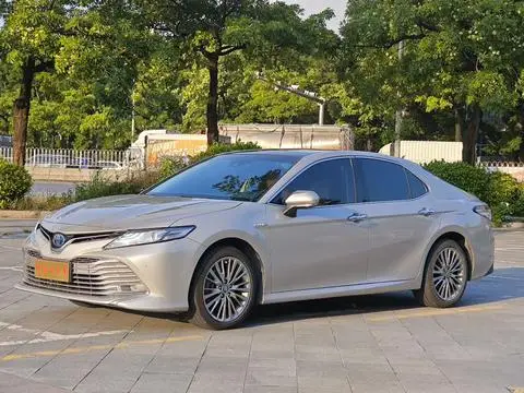 Toyota Camry 2019