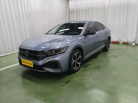 Volkswagen Passat 2023