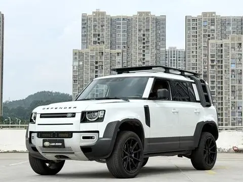 Land Rover 卫士 2025 — фото 1