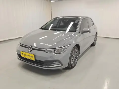Volkswagen Golf 2021