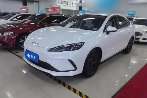 BYD Seal05 DM 2025