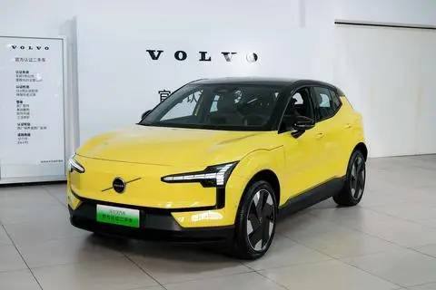 Volvo EX30 2025