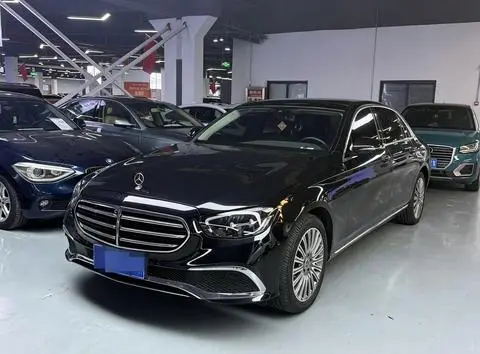 Mercedes-Benz E-Class 2022