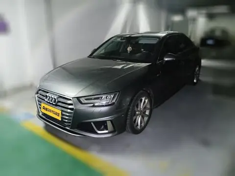 Audi A4L 2019