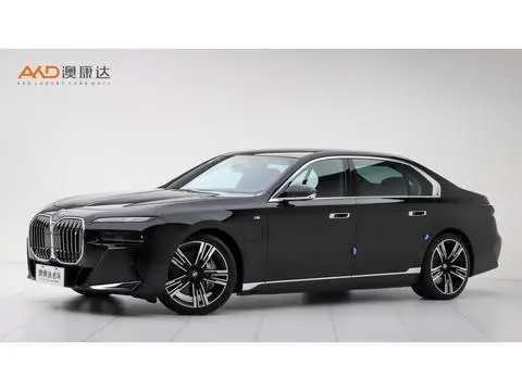BMW i7 2023