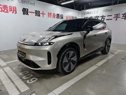 Lynk & Co 08 EM-P 2025 — фото 1