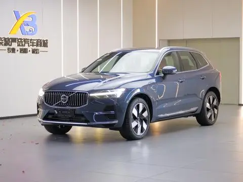 Volvo XC60 PHEV 2025
