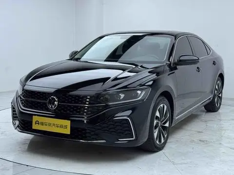 Volkswagen Passat 2023
