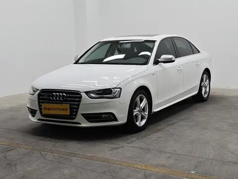 Audi A4L 2015 — фото 1