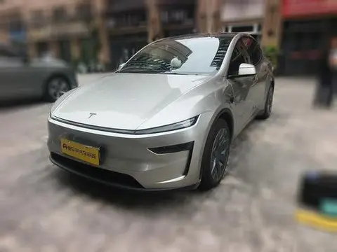 Tesla Model Y L 2026