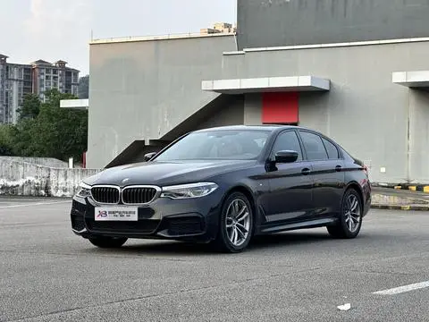 BMW 5 Series 2020 — фото 1