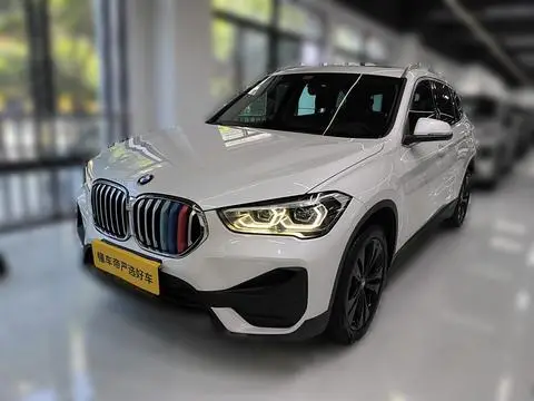 BMW X1 2021 — фото 1