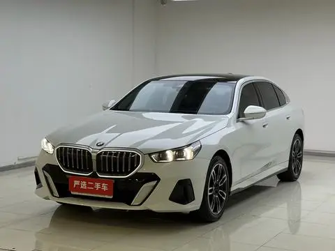 BMW 5 Series 2024