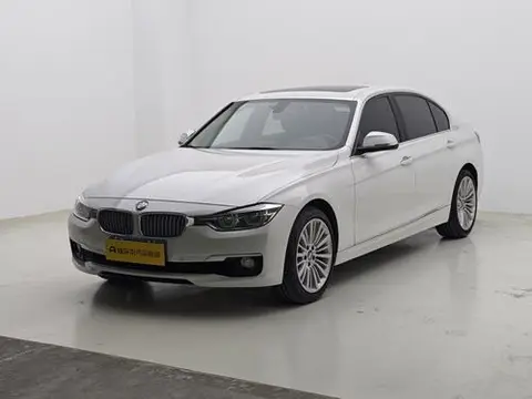 BMW 3 Series 2018 — фото 1