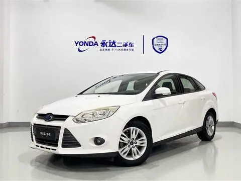 Ford Focus 2012 — фото 1