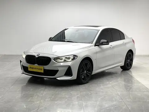 BMW 1 Series 2021